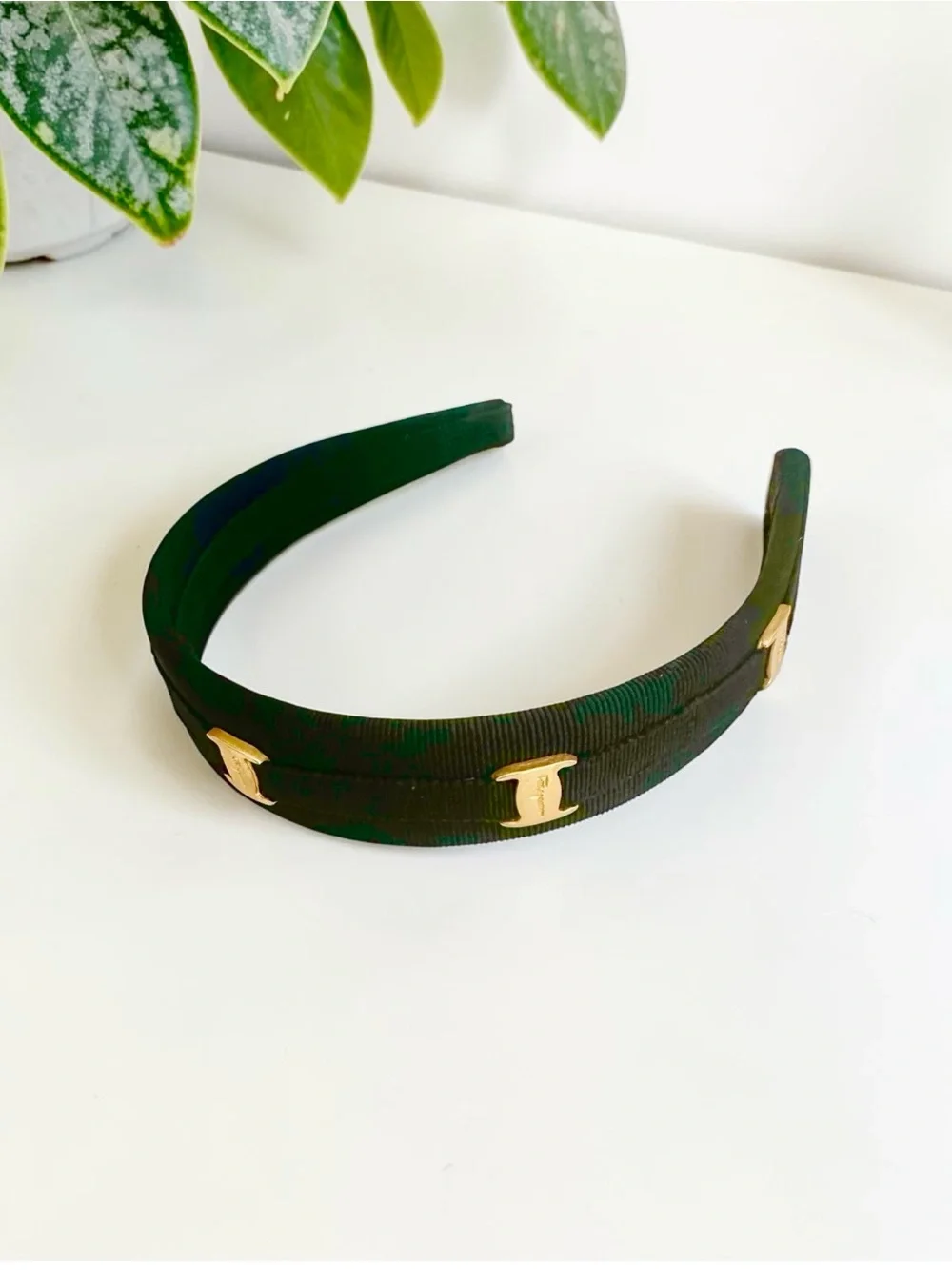 Ferragamo Black Headband Vara